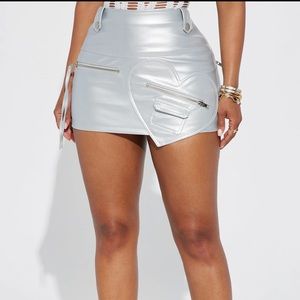 Fashion nova skirt